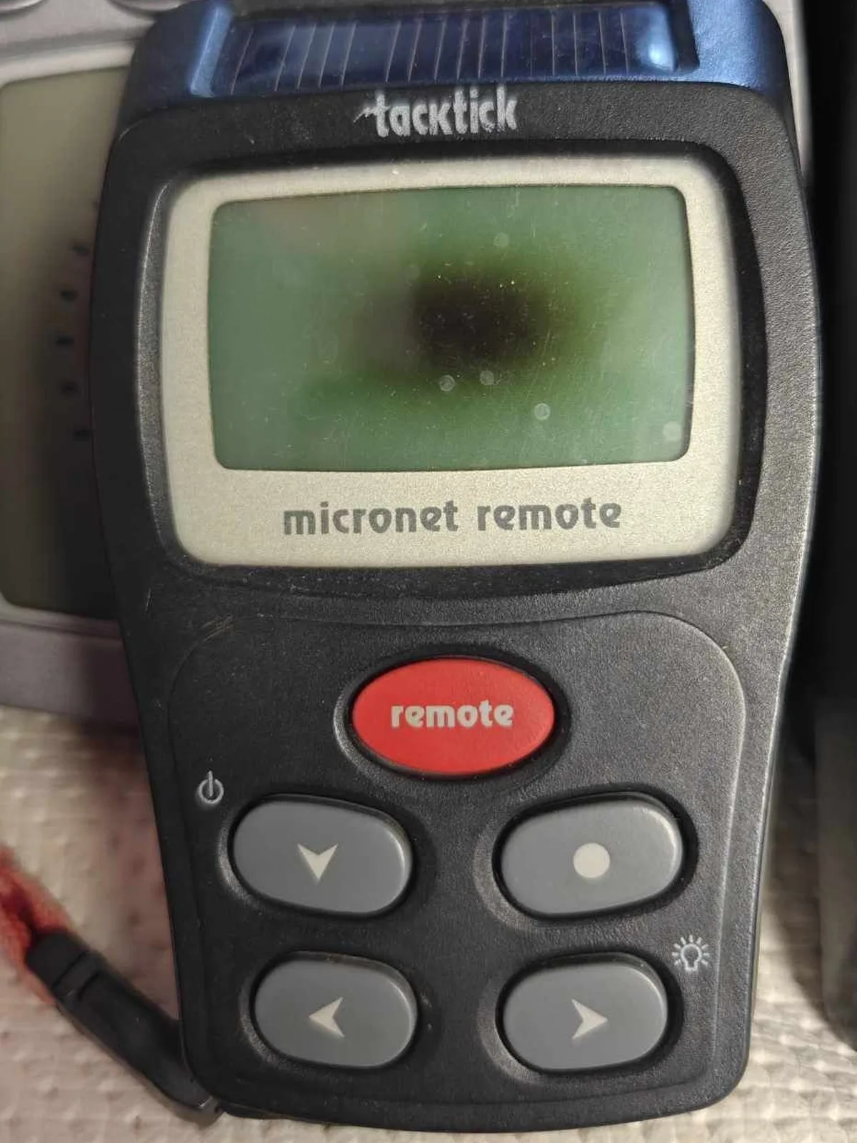 Raymarine Tacktick Micronet Remote prima della rigenerazione, display deteriorato