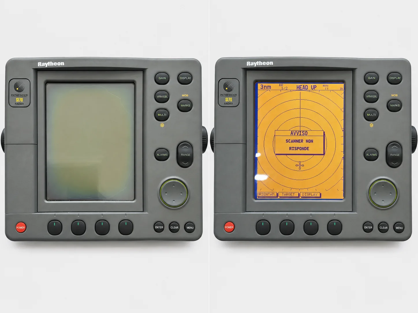 Raytheon SL70 prima e dopo la rigenerazione del display